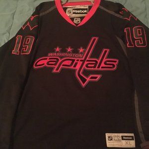 Washington Capitals Jersey (Signed Autograph)